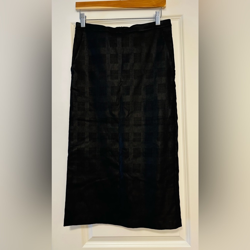 Black MEG skirt
